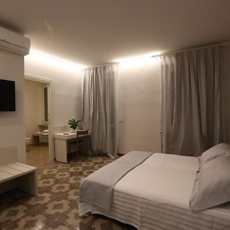 Palazzo Belli Bed & Breakfast Alba  Eksteriør bilde